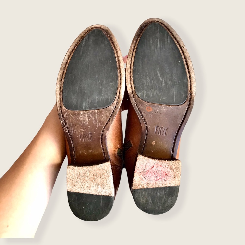 Frye Brooke Short Cognac Genuine Leather Inside Zip Classic Comfy Ankle Booties - Picture 11 of 12
